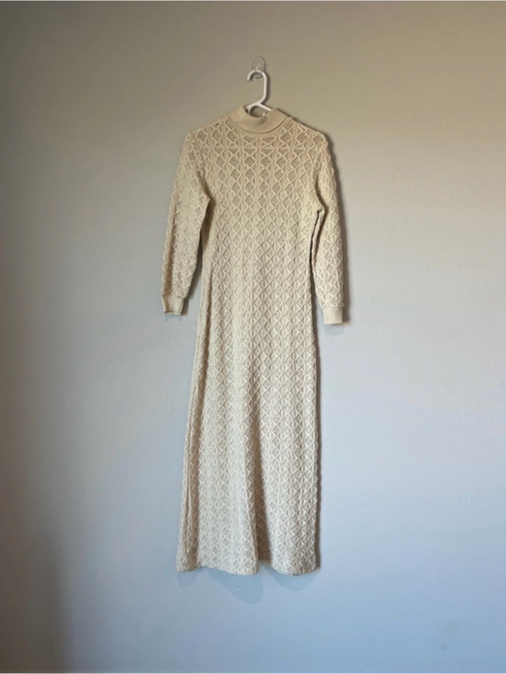 Vintage Dividends Cream Crochet Knit Maxi Dress Mock Neck Boho 1970s Style Size